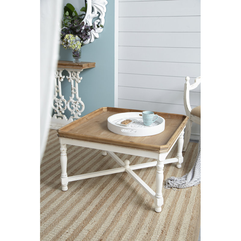 Table basse carrée en bois