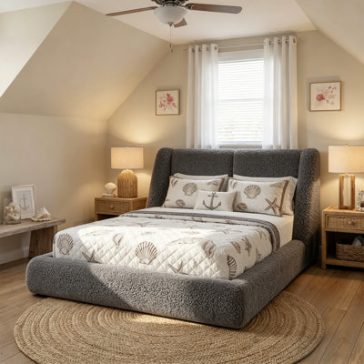 Structure de lit tapissier Cloud, lit rembourré en tissu doux avec tête de lit à oreilles de 5 po d'épaisseur, lit plateforme pour chambre à coucher moderne, assemblage facile et sans sommier
