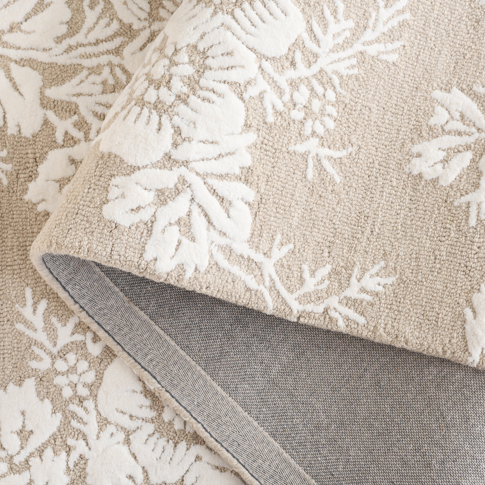 Hand-Tufted Wool Floral Rug, Rectangle 5' x 8'
