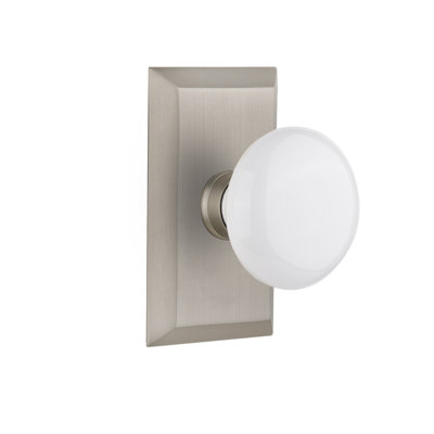 Plaque Studio avec poignée de porte en porcelaine blanche