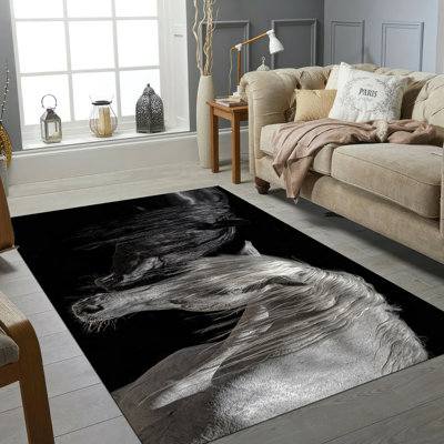 Tapis contemporain à poils doux avec un motif géométrique envoûtant, idéal pour ajouter une touche d'élégance aux espaces de vie
