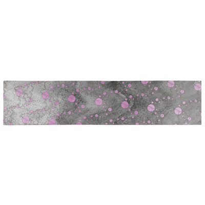 Avicia Table Runner