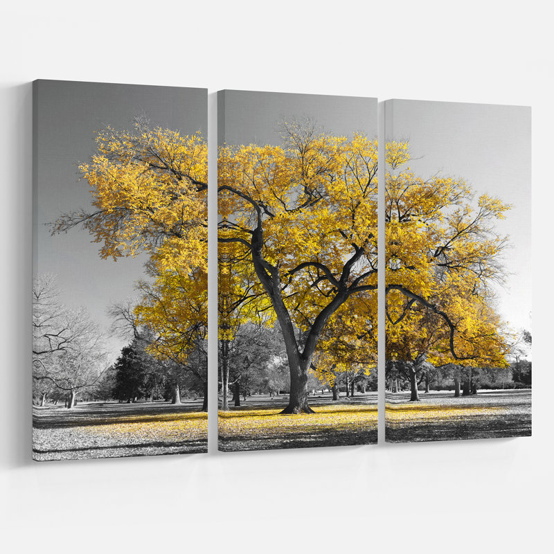 « big golden tree », reproduction de photo à multiples images sur toile tendue