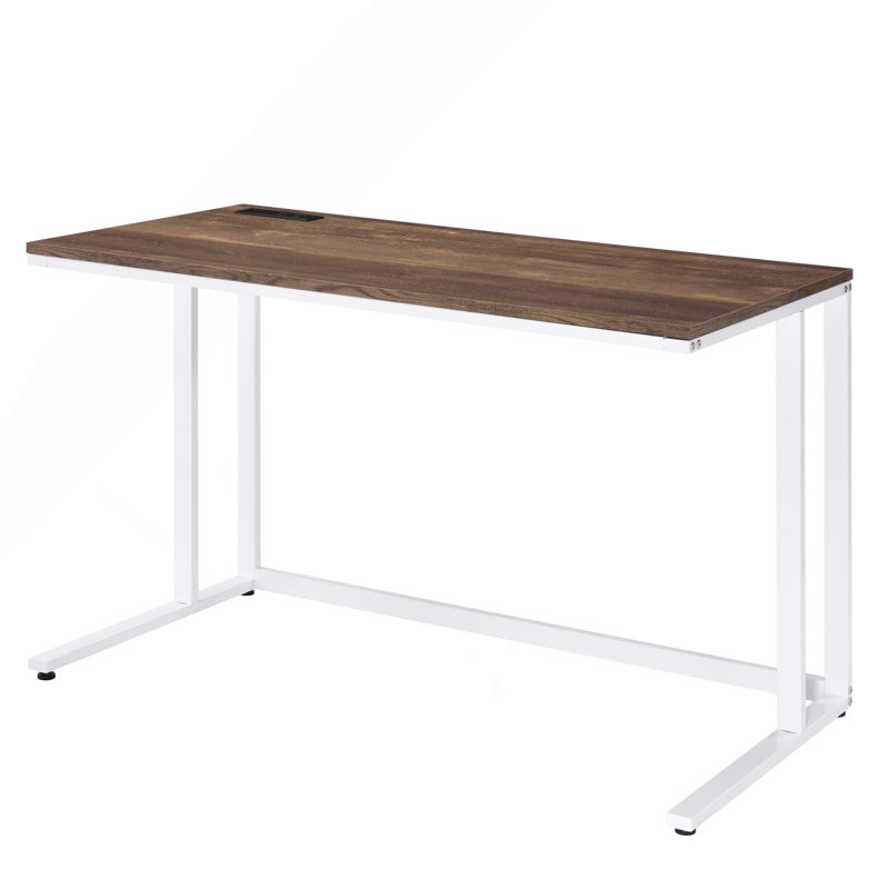 Et bureau d'écriture avec port USB, Blanc