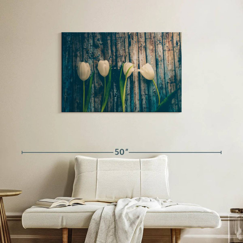 Tulipes blanches immaculées Harnek, H 24 po x l 36 po