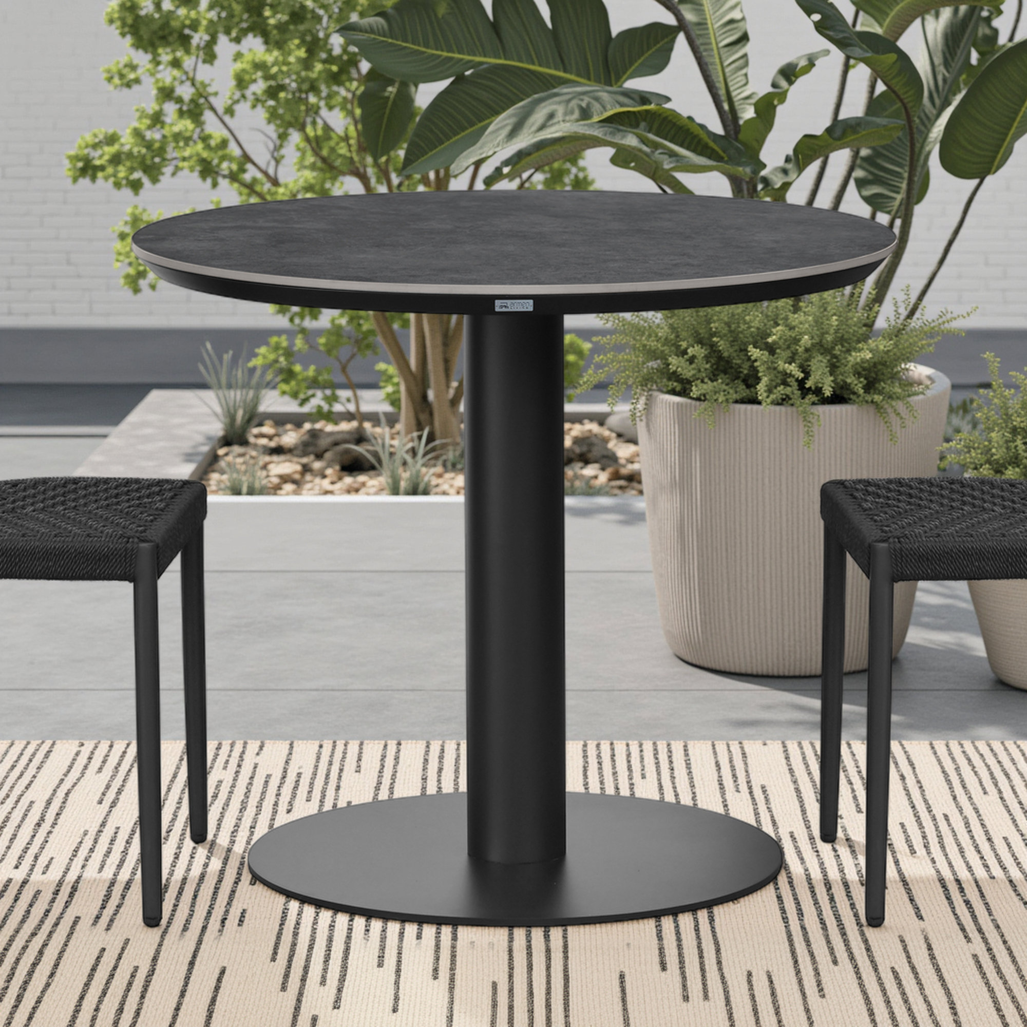 Latitude Run® Bucher Kobalt 36 po Table de bar ronde ronde en noir avec ...
