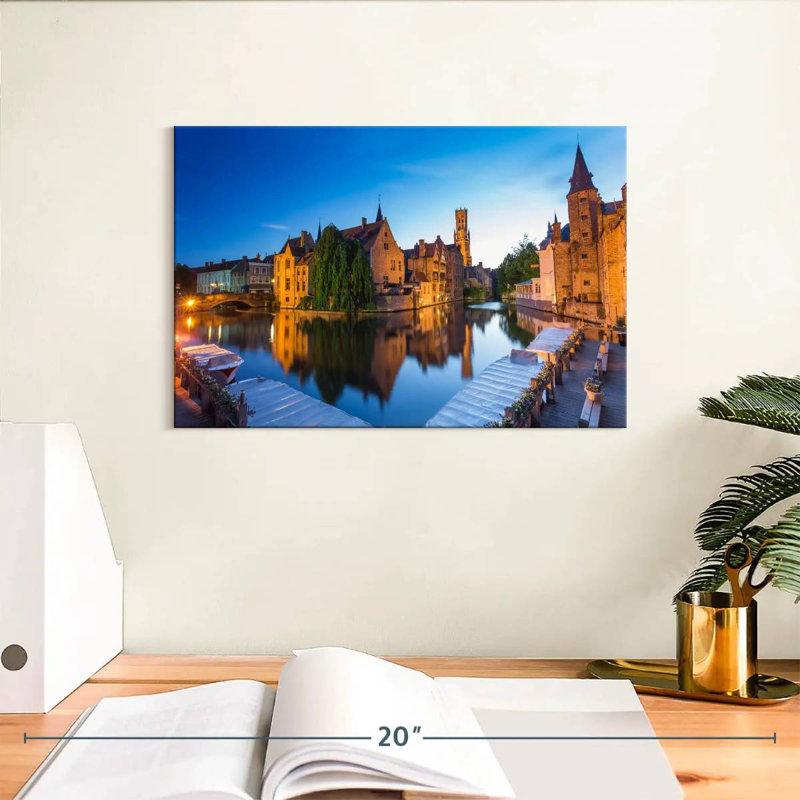 Vieille ville de Bruges, H 8 po x l 12 po