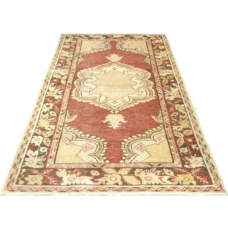 Tapis rouge / beige en laine noué à la main de conception unique 3 pi 1 po x 5 pi 9 po années 1960