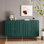 Armoire moderne en bois laqué à 4 portes avec tablettes réglables et détails dorés pour des solutions de rangement polyvalentes