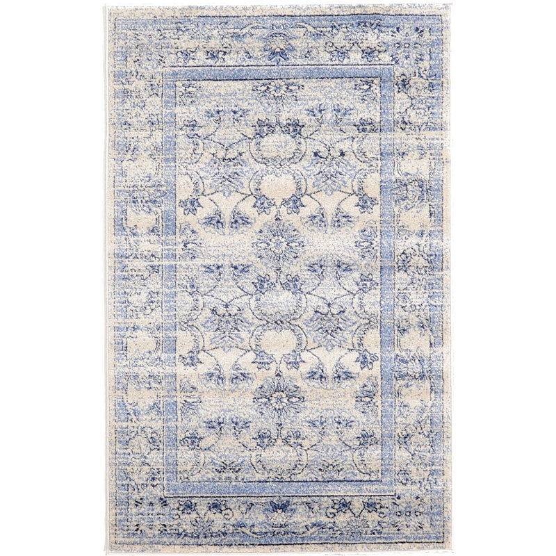 Tapis bleu / ivoire Amika, Rectangle 2 pi 2 po x 3 pi