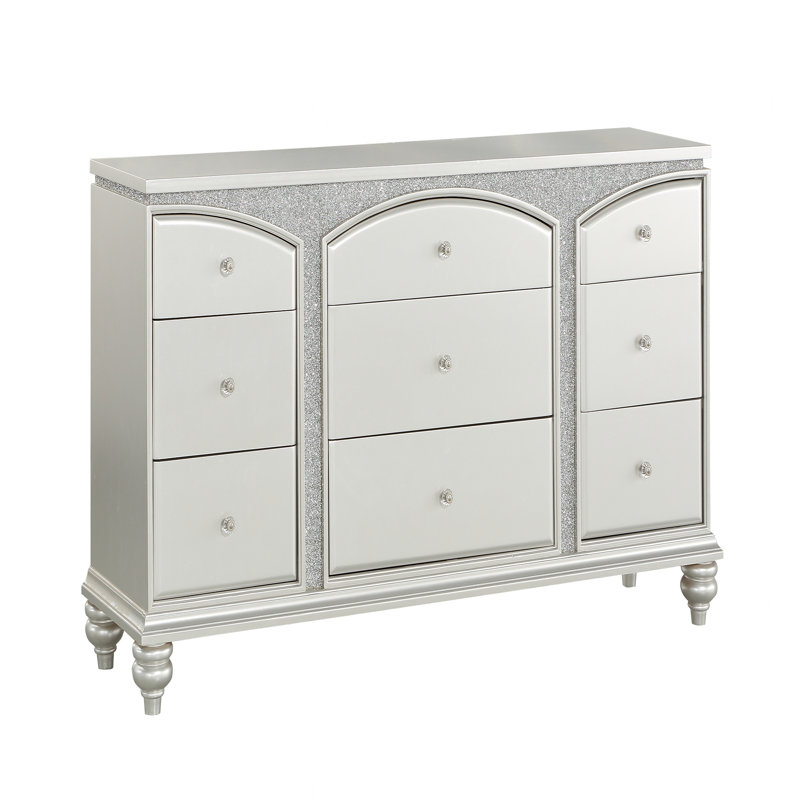 Commode à finition platine