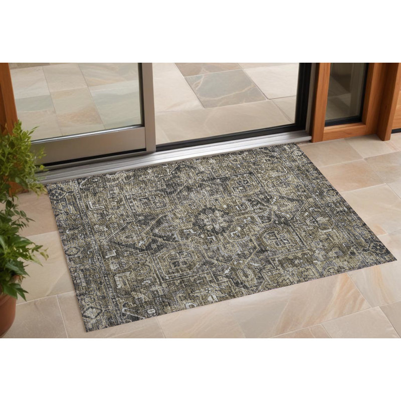 Tapis rectangulaire HomeRoots avec envers antidérapant