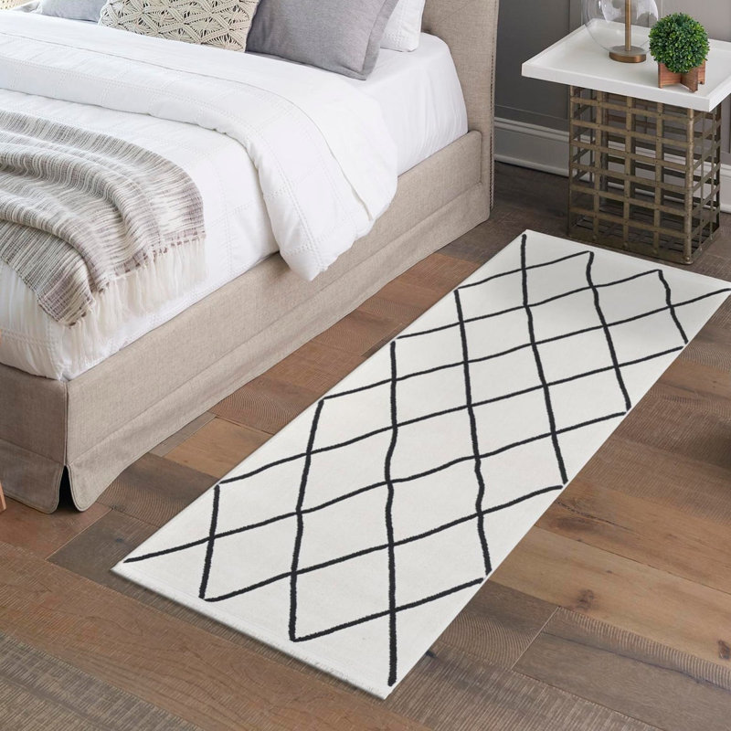Kanoi Geometric Indoor Rug, Runner 2' x 8'