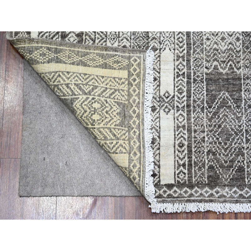 Tapis unique 4 pi x 5 pi 9 po Radko