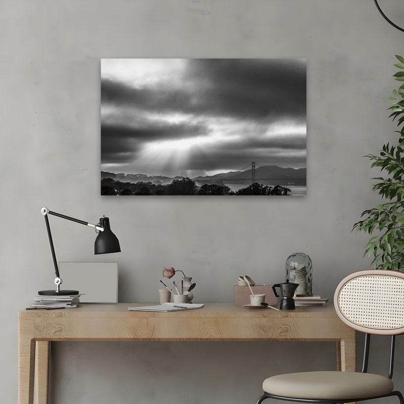 Coastal Gate Rays, 24" H x 16" W