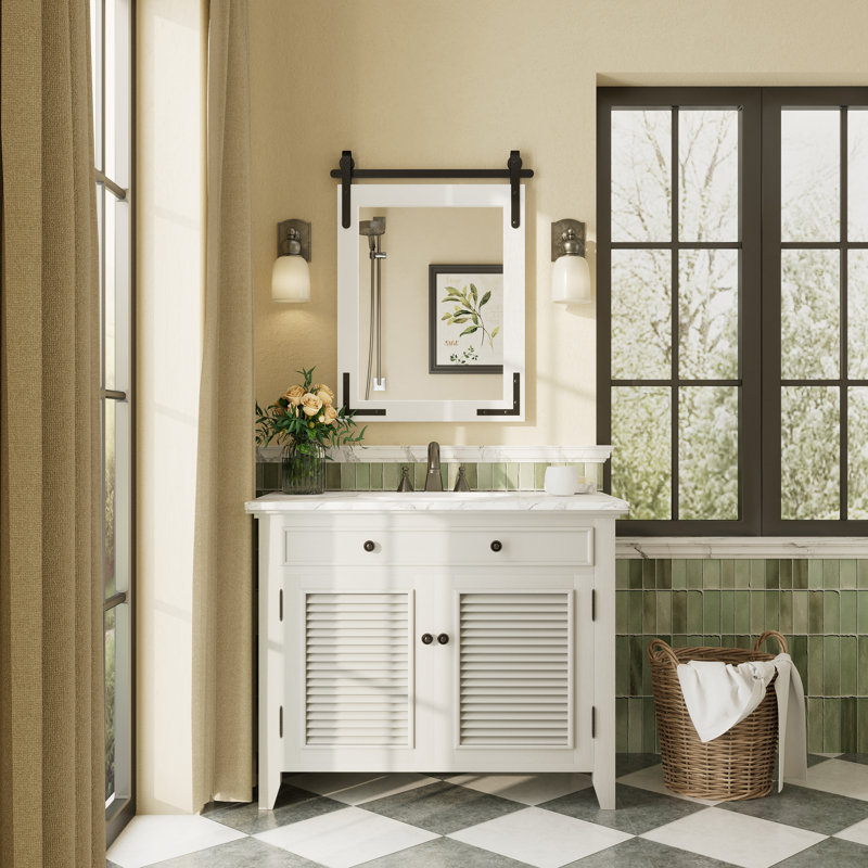 Miroir mural Amara Rustic Farmhouse, 32 po x 24 po; Verticale, Blanc