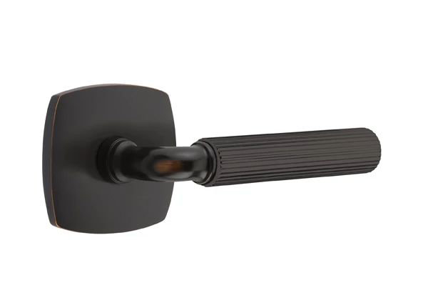 Mortaise intérieure Emtek Select avec rosette urbaine et tige R-Str. Poignée moletée, Bronze frotté à l'huile, Gauche