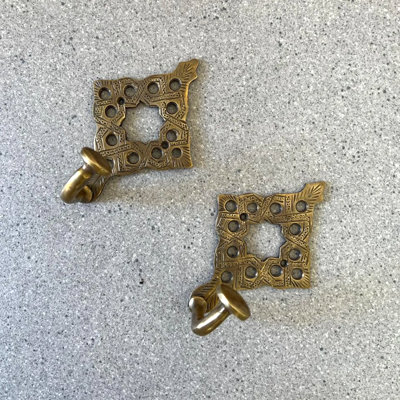 Hand Engraved Solid Brass Wall Hooks Two Pieces Towel Holder Antique Decorative Clothes Hook