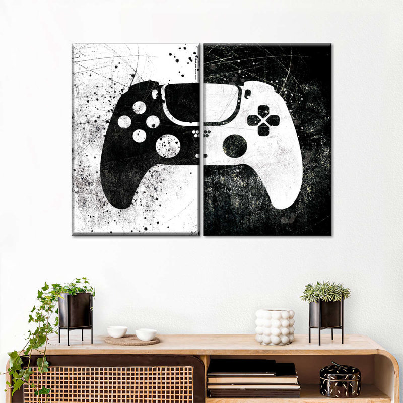 Ensemble de 2 manettes de jeu grunge sur toile, H 24 po x l 33 po x P 1,25 po