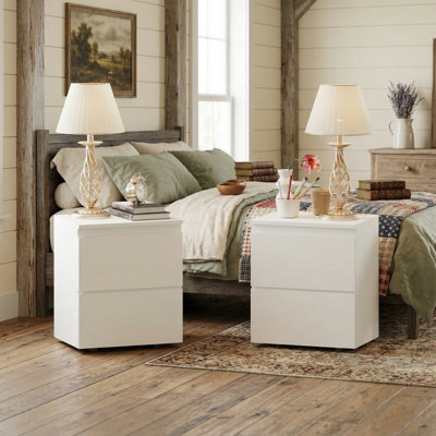 15.7'' W Nightstand