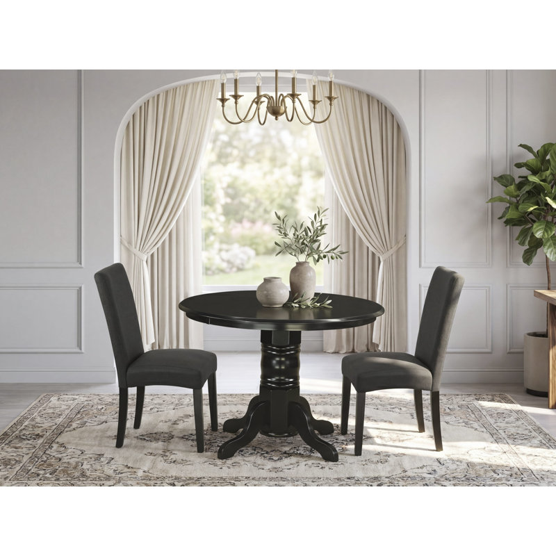L'ensemble 3 pièces de table et chaises de cuisine comprend une table de salle à manger ronde avec piédestal et 2 chaises rembourrées en tissu de couleur noire, 42 x 42 pouces, noir