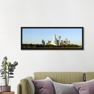 Skyscrapers in a City, Reunion Tower, Dallas, Texas, USA # 4 par Panoramic Images - Reproduction d'art graphique sur toile tendue