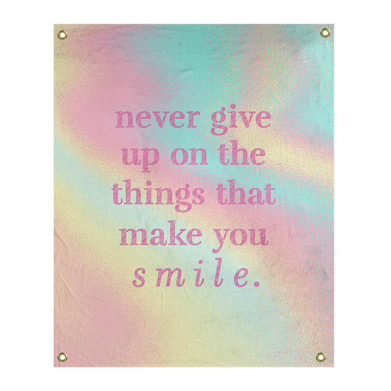 Tapisserie en polyester et citation manuscrite en polyester perseverance, H 36 po x l 26 po, Arc-en-ciel pastel