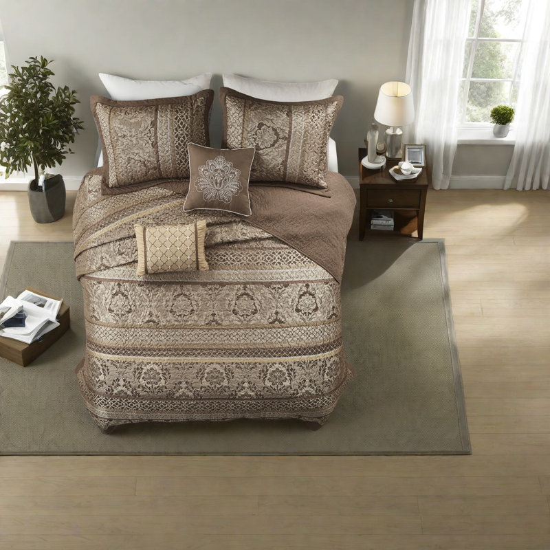 Luxurious Reversible Jacquard Bedding Set, Microfiber Brown Gold Queen