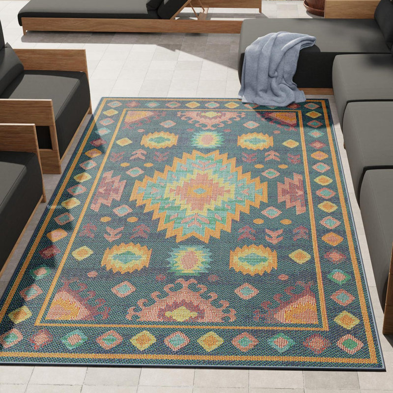 Gralf Oriental Indoor / Outdoor Rug, Rectangle 2' x 3'1"
