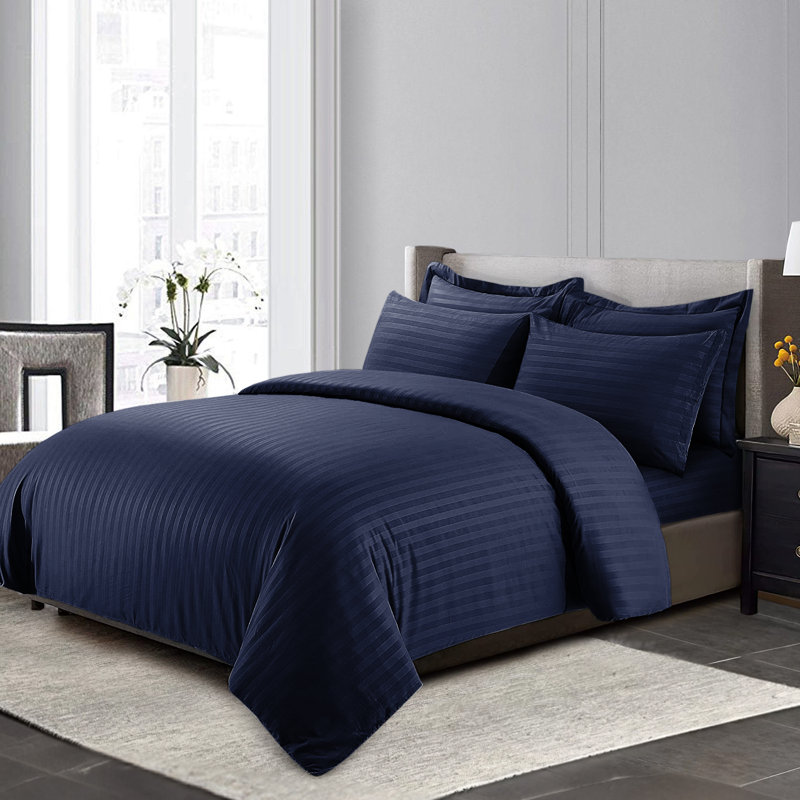 Microfiber 250 TC Reversible Complete Stripe Duvet Cover Set with Pillowcases, Single Duvet Cover Set + 2 Additional Pieces