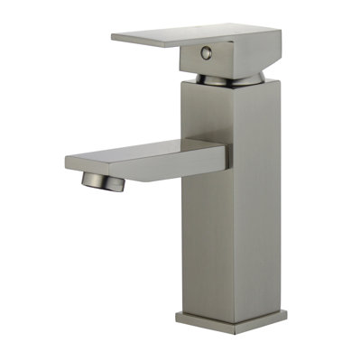 Avian Single-handle Bathroom Faucet with Drain Assembly