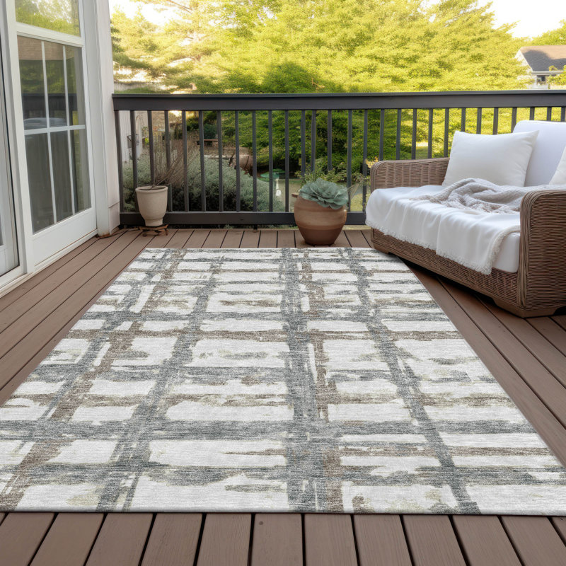 Mahaney Washable Striped Indoor / Outdoor Rug, Rectangle 8' x 10'
