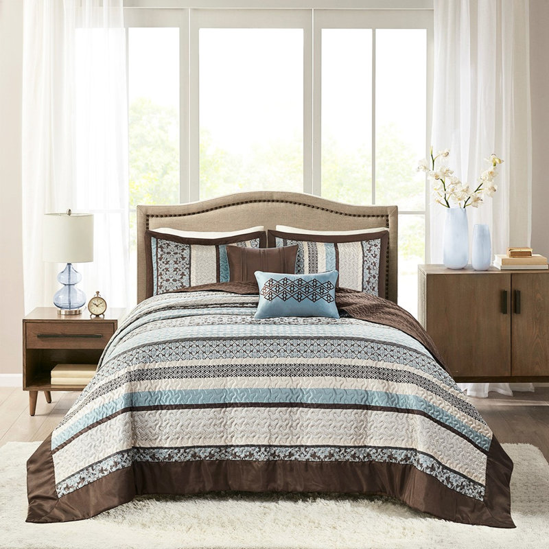 Couvre-lit bleu très grand 5 pièces avec détails de broderie fine, Bleu, Édredon de très grand lit et 4 pièces additionn