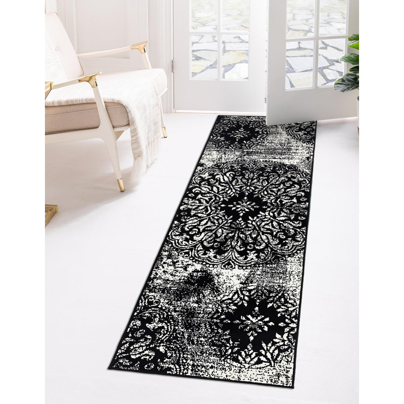 Tapis floral Brandt, Tapis de couloir 2 pi x 6 pi 7 po, Noir / blanc