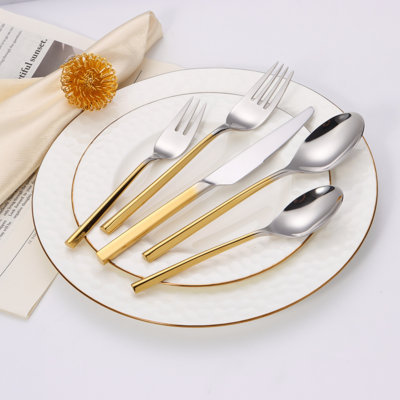 20 Pc Flatware Set - Graduating - Modern Tri-Angled Handle
