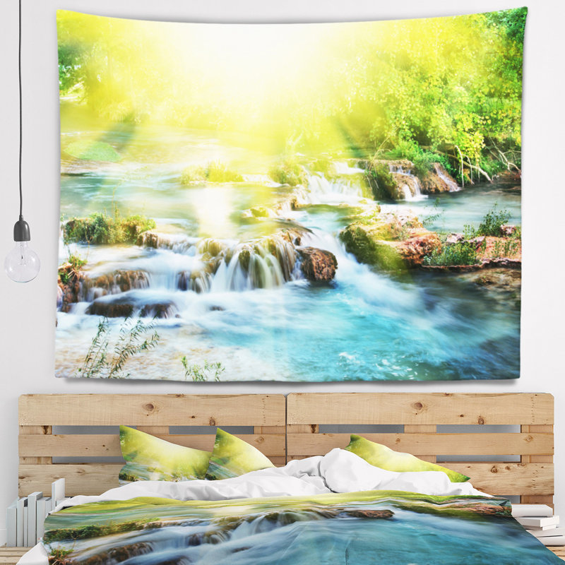 Tapisserie cascade sous la plage, H 50 po x l 60 po