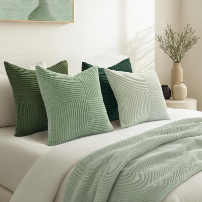 18 x 18 pouces Boho Patchwork Stripe Velours côtelé ensemble de 4 housses de coussin en velours doux avec fermeture à glissière cachée pour canapé, chambre à coucher et décoration intérieure moderne