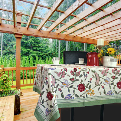 Fleisher Cotton Berry Floral Tablecloth