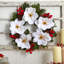 Couronne de magnolia, pin et baies 26 po