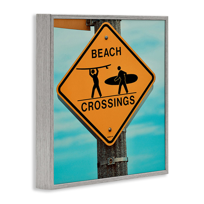 "Beach Crossing Sign" gris, estampe numérique par Ashley Singleton, Estampe numérique Farmhouse, H 24 po x l 24 po