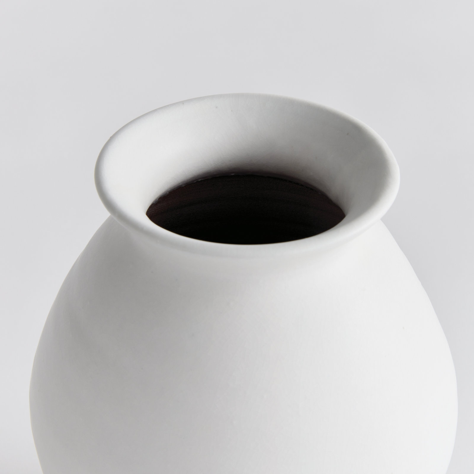 Ambretta Handmade Terracotta Table Vase, White, 8.75" H x 6.25" W x 6.25" D