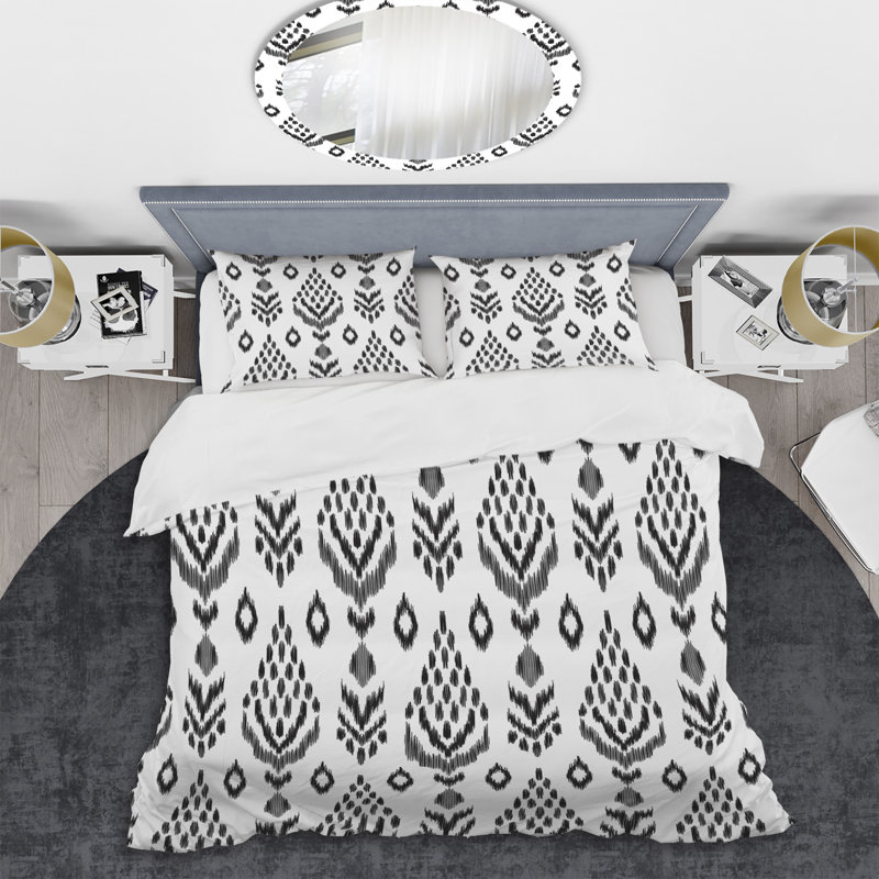 White and Grey Ikat Pattern - Abstract Duvet Cover Set - Microfiber Polyester, Queen Duvet Cover + 2 Standard Shams