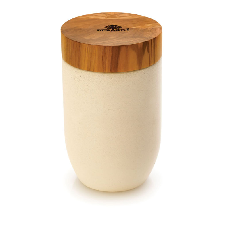 Salière en bois d'olivier Berard France, H 4,64 po x l 4,3 po x P 3,35 po