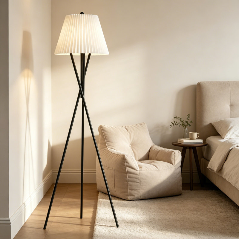 Lampe trépied moderne 65,4 "avec abat-jour en tissu plissé et interrupteur au pied