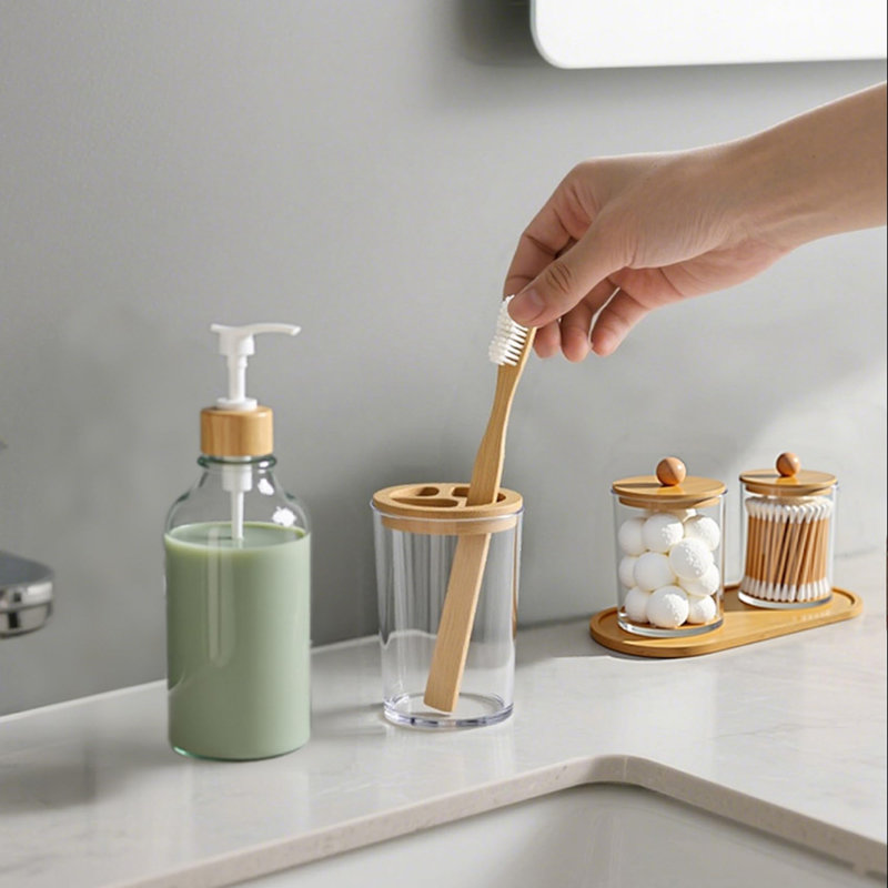 Ensemble de 5 accessoires de salle de bain en bambou avec plateau - Porte-brosse à dents en plastique transparent et porte-coton-tige en coton