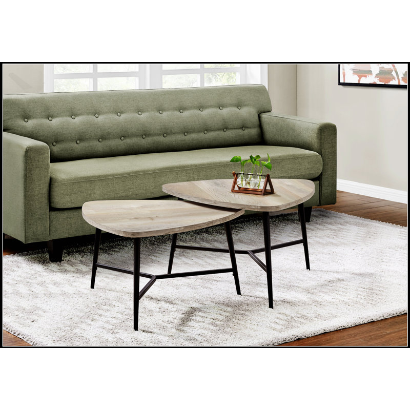 Ensemble de 2 tables gigognes et tables d'appoint élégantes, parfaites pour les salons modernes avec une grande surface et une utilisation polyvalente
