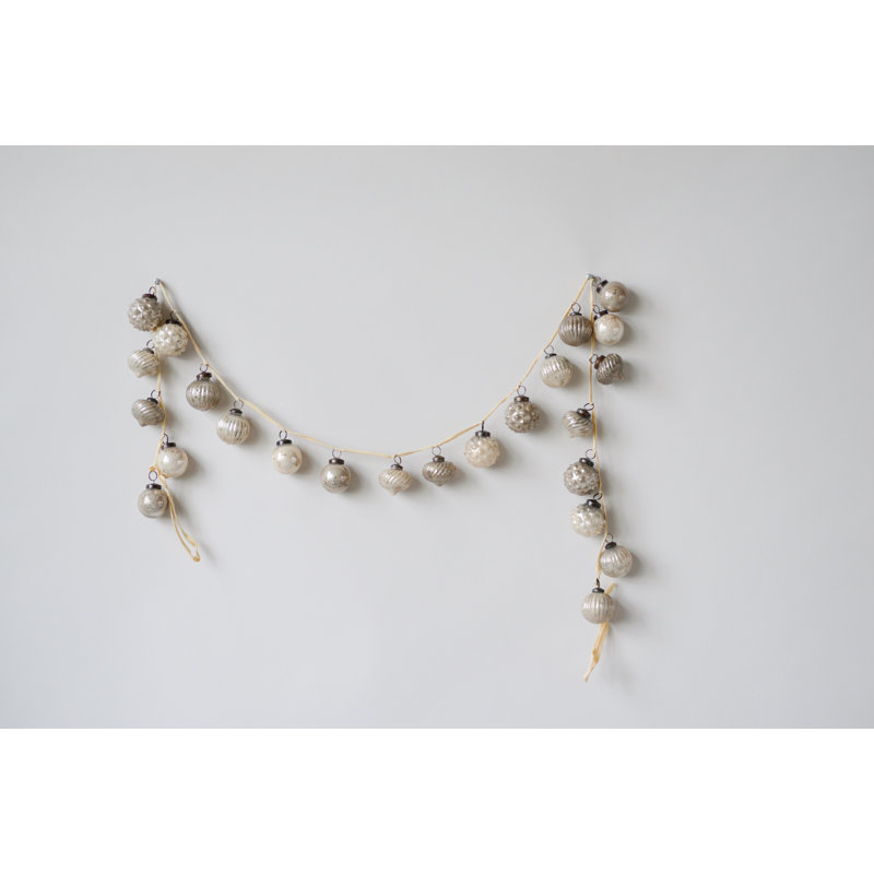 72'' in. Garland, White/Grey