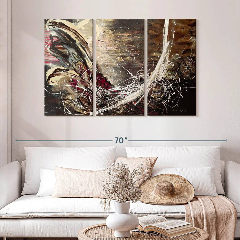 Avery Here Comes The Night, 32" H x 50" W