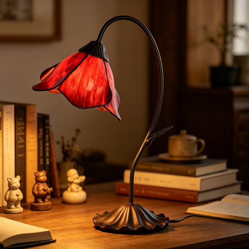 Lampe de table en vitrail de style Tiffany avec abat-jour fleur fabriqué à la main et base en nénuphar, éclairage décoratif fabriqué artisanalement