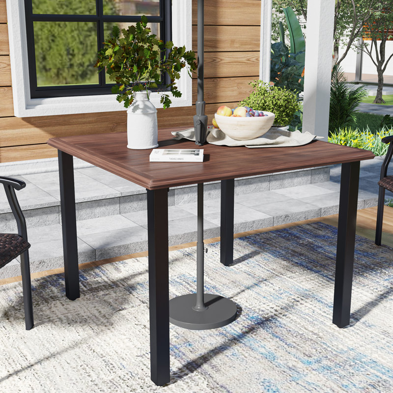 Table repas Hesson, Noyer